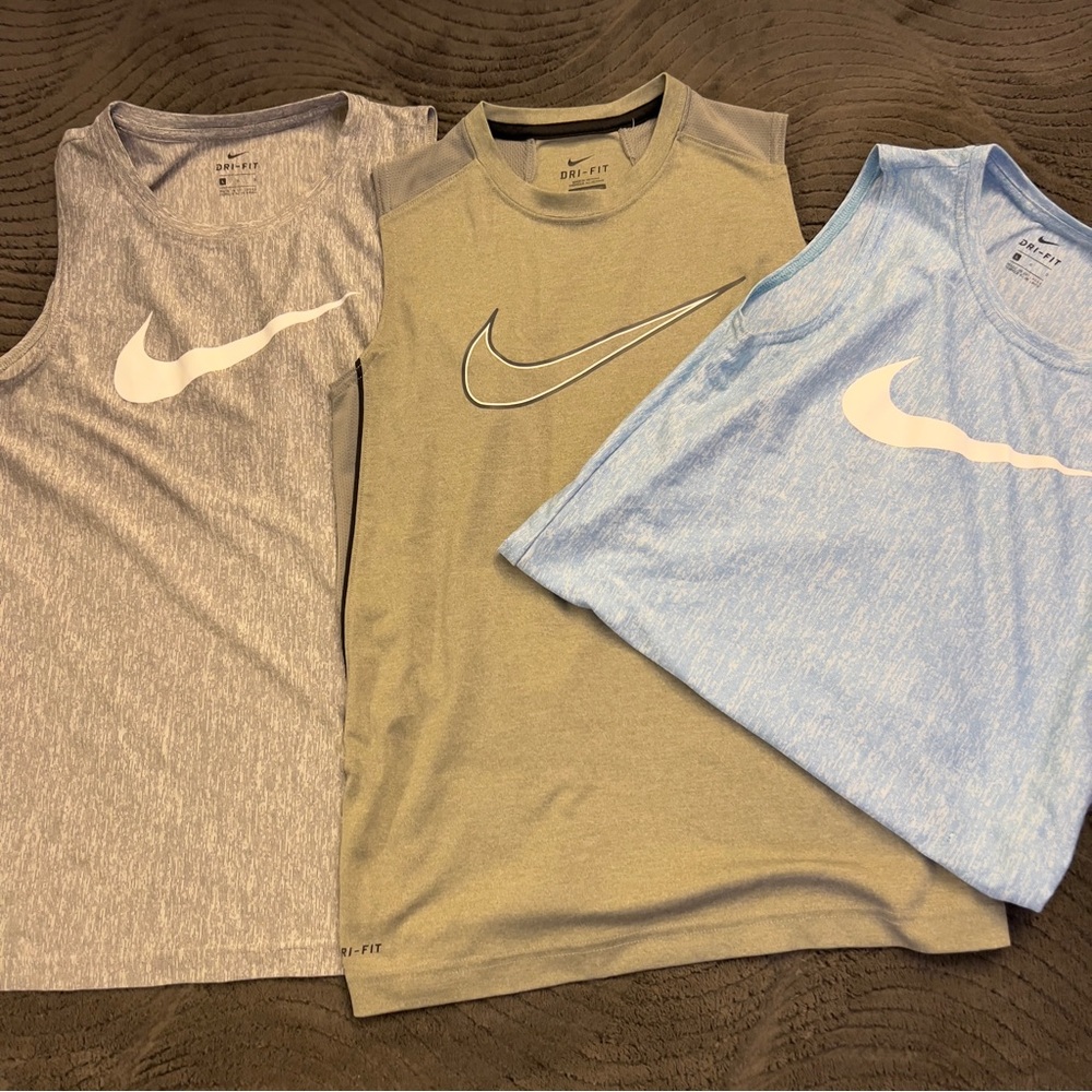 Boys 3 Nike drip fit shirts